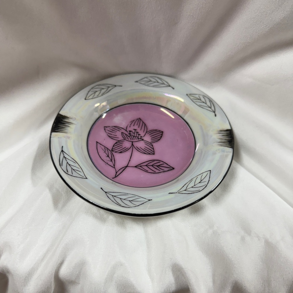 1960s Vintage Westwood of San Francisco Lilac Luster Ashtray Trinket Dish